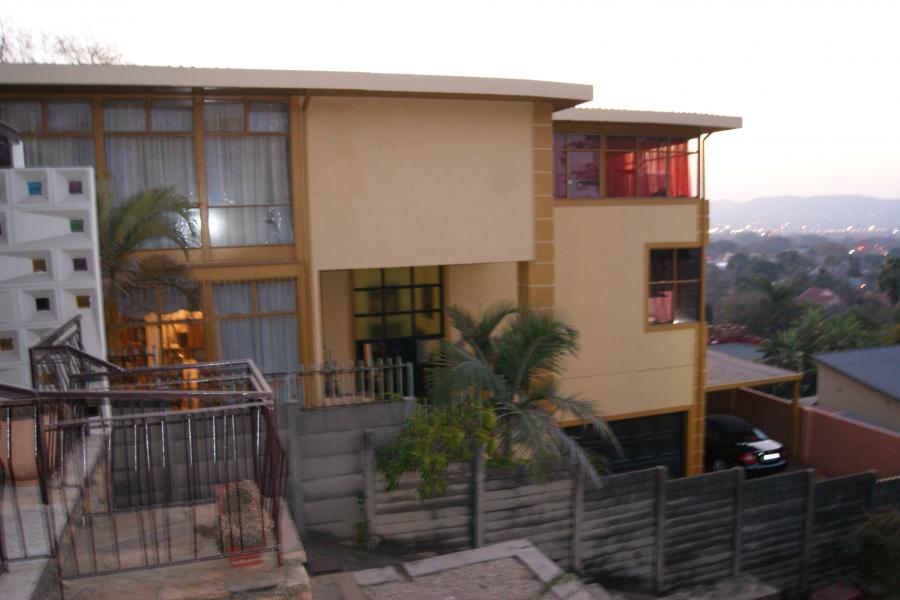 Properties for Sale Townhouse AMANDASIG KARENPARK House